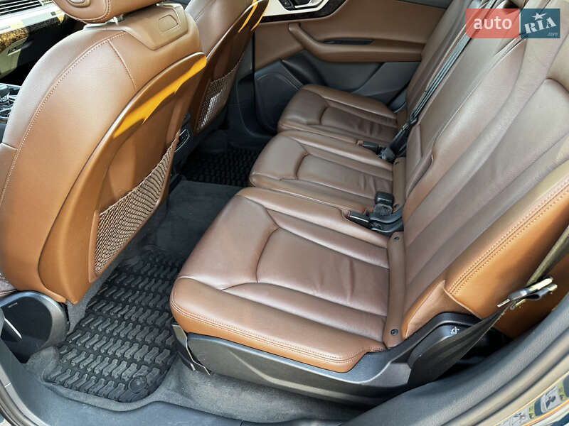 Позашляховик / Кросовер Audi Q7 2019 в Черкасах