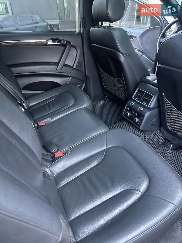 Внедорожник / Кроссовер Audi Q7 2010 в Львове фото 5 Внедорожник / Кроссовер Audi Q7 2010 в Львове