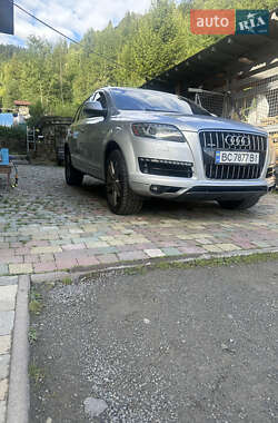 Позашляховик / Кросовер Audi Q7 2010 в 