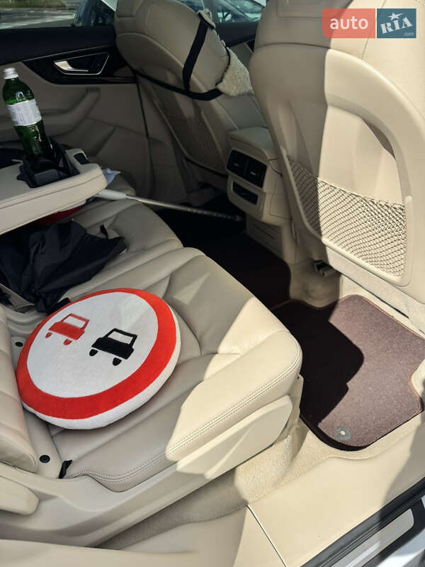 Позашляховик / Кросовер Audi Q7 2016 в Дрогобичі фото 35 Позашляховик / Кросовер Audi Q7 2016 в Дрогобичі