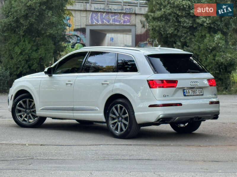 Позашляховик / Кросовер Audi Q7 2016 в Києві фото 4 Позашляховик / Кросовер Audi Q7 2016 в Києві