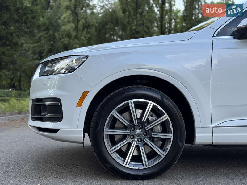 Позашляховик / Кросовер Audi Q7 2016 в Києві фото 25 Позашляховик / Кросовер Audi Q7 2016 в Києві