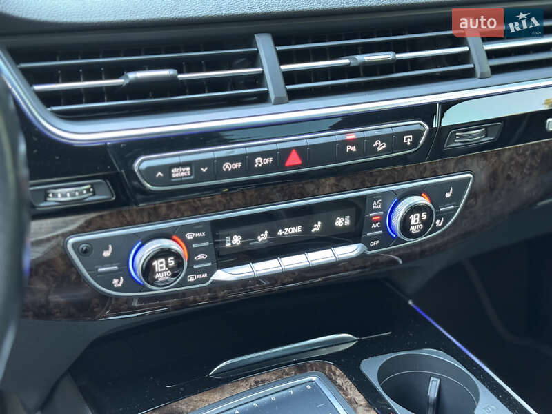 Позашляховик / Кросовер Audi Q7 2016 в Києві фото 53 Позашляховик / Кросовер Audi Q7 2016 в Києві