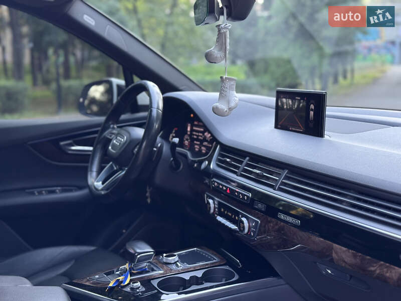 Позашляховик / Кросовер Audi Q7 2016 в Києві фото 74 Позашляховик / Кросовер Audi Q7 2016 в Києві