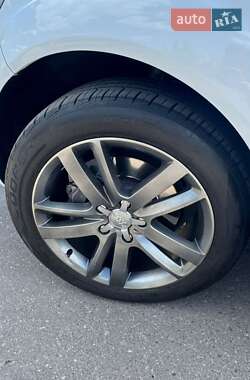 Позашляховик / Кросовер Audi Q7 2013 в 