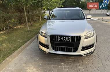 Внедорожник / Кроссовер Audi Q7 2013 в 