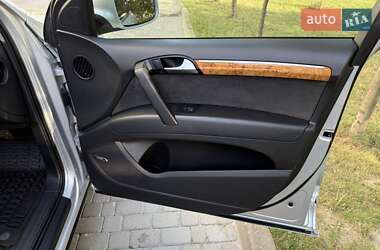Внедорожник / Кроссовер Audi Q7 2013 в 