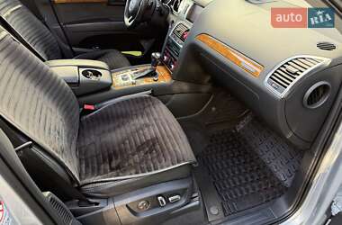Внедорожник / Кроссовер Audi Q7 2013 в 