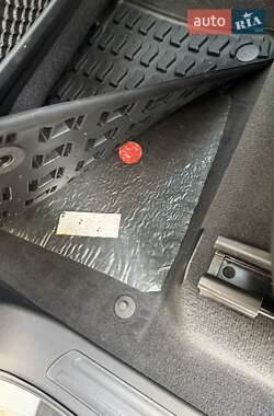Внедорожник / Кроссовер Audi Q7 2013 в 