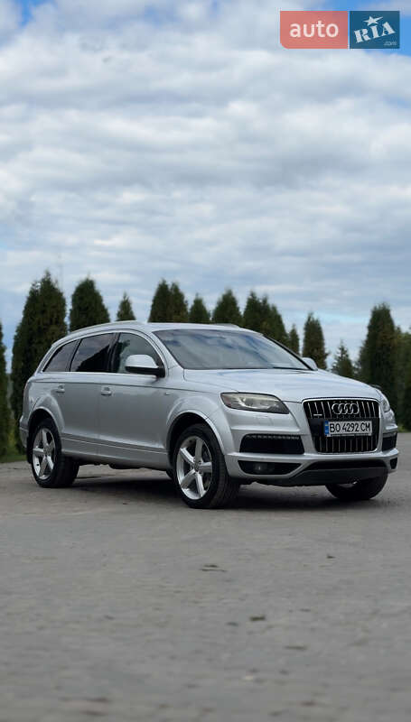 Внедорожник / Кроссовер Audi Q7 2011 в 