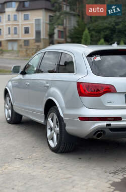 Внедорожник / Кроссовер Audi Q7 2011 в 