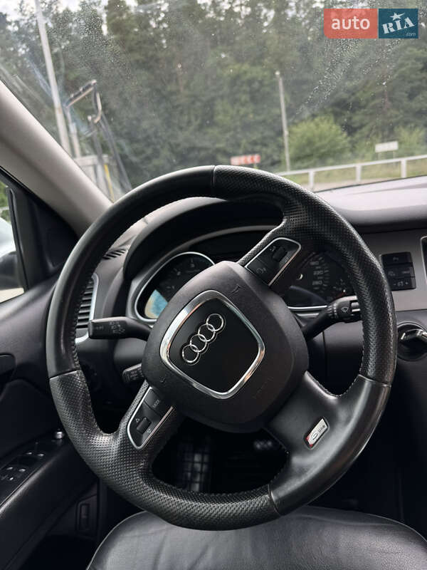 Позашляховик / Кросовер Audi Q7 2011 в Бучачі
