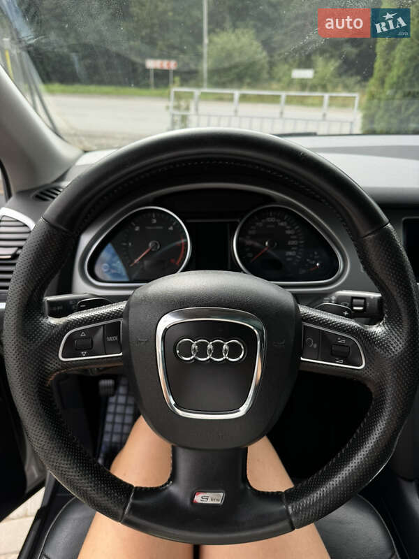 Позашляховик / Кросовер Audi Q7 2011 в Бучачі