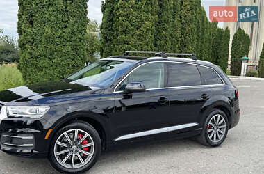 Позашляховик / Кросовер Audi Q7 2017 в 
