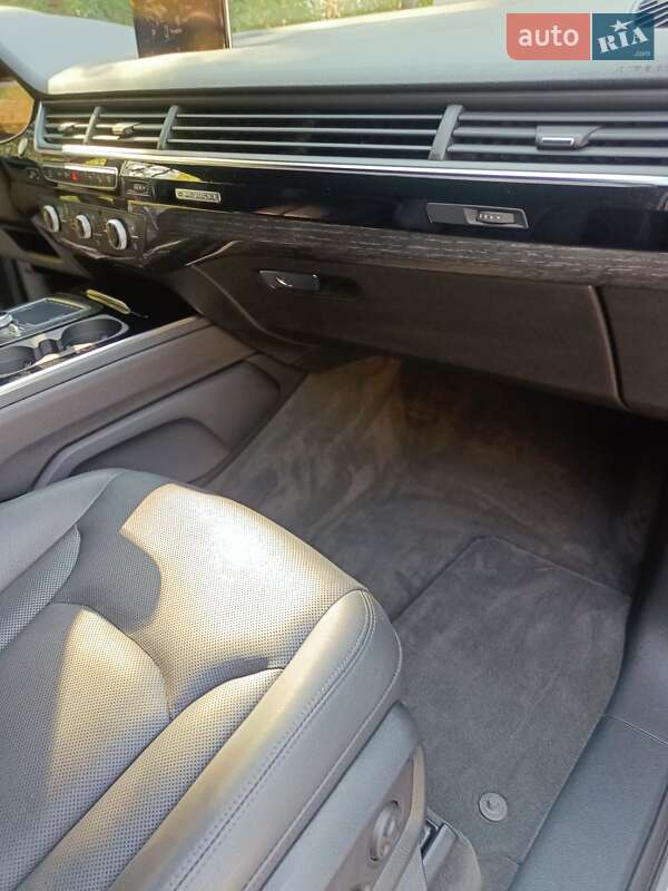 Внедорожник / Кроссовер Audi Q7 2017 в Дубно фото 27 Внедорожник / Кроссовер Audi Q7 2017 в Дубно