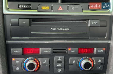 Позашляховик / Кросовер Audi Q7 2012 в 