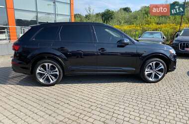 Внедорожник / Кроссовер Audi Q7 2019 в 