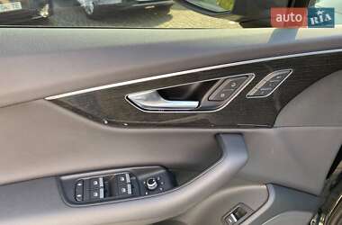 Внедорожник / Кроссовер Audi Q7 2019 в 