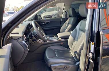 Внедорожник / Кроссовер Audi Q7 2019 в 