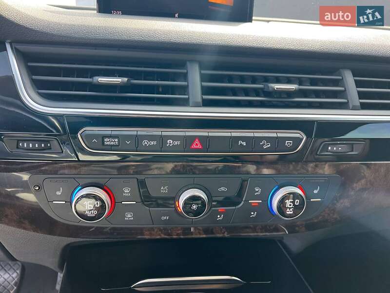 Позашляховик / Кросовер Audi Q7 2017 в Львові