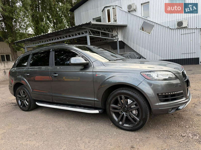 Внедорожник / Кроссовер Audi Q7 2014 в Черкассах