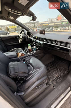Внедорожник / Кроссовер Audi Q7 2017 в 
