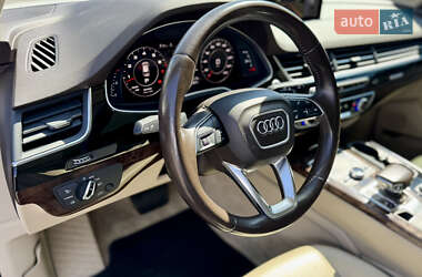 Внедорожник / Кроссовер Audi Q7 2016 в Одессе