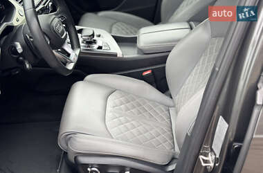Внедорожник / Кроссовер Audi Q7 2018 в 