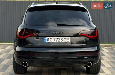 Позашляховик / Кросовер Audi Q7 2006 в 
