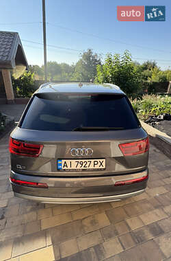 Внедорожник / Кроссовер Audi Q7 2018 в 