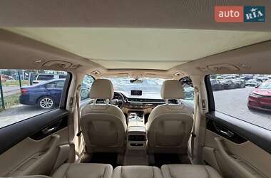Внедорожник / Кроссовер Audi Q7 2017 в 