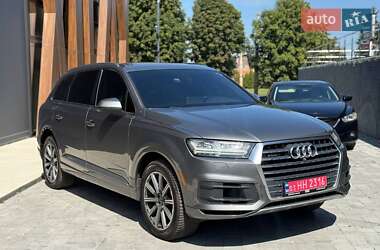 Позашляховик / Кросовер Audi Q7 2017 в Луцьку