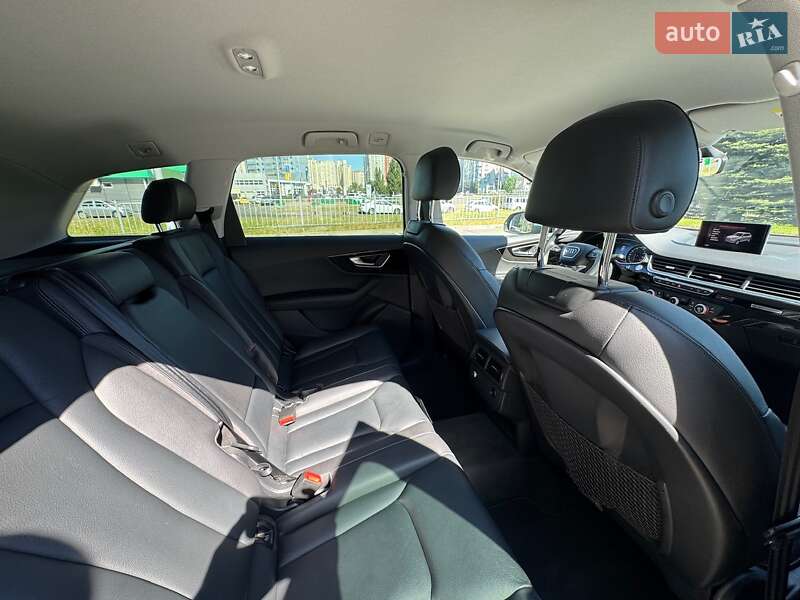 Внедорожник / Кроссовер Audi Q7 2018 в Киеве