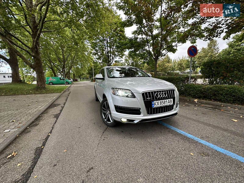 Позашляховик / Кросовер Audi Q7 2009 в Києві