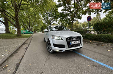 Внедорожник / Кроссовер Audi Q7 2009 в 