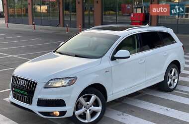 Внедорожник / Кроссовер Audi Q7 2013 в 