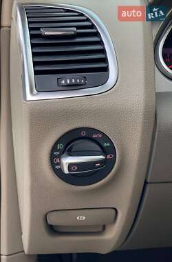 Внедорожник / Кроссовер Audi Q7 2013 в 