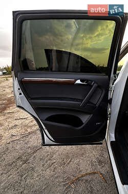 Внедорожник / Кроссовер Audi Q7 2012 в 