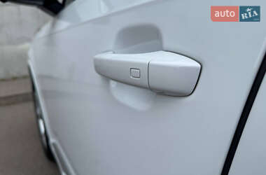 Позашляховик / Кросовер Audi Q7 2022 в 