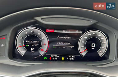 Позашляховик / Кросовер Audi Q7 2020 в 
