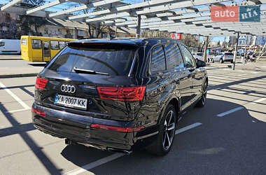 Внедорожник / Кроссовер Audi Q7 2018 в 