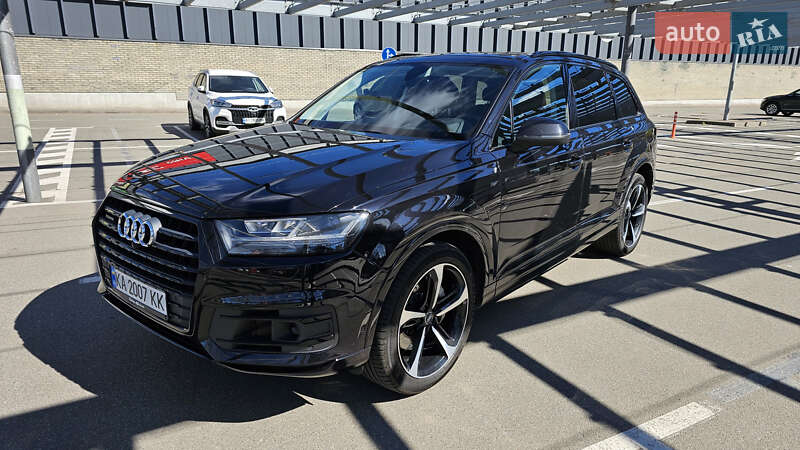 Позашляховик / Кросовер Audi Q7 2018 в Обухові