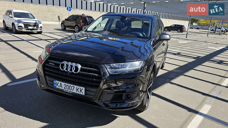 Позашляховик / Кросовер Audi Q7 2018 в Обухові
