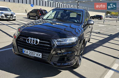 Внедорожник / Кроссовер Audi Q7 2018 в 