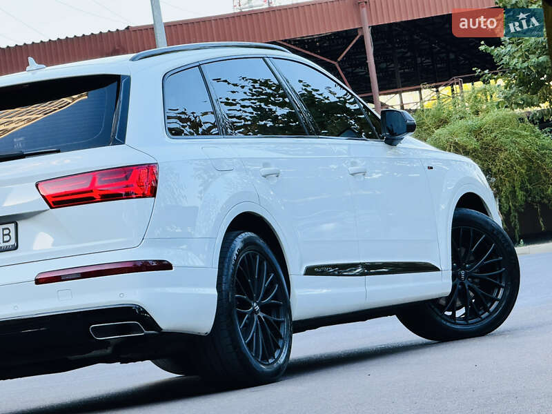 Внедорожник / Кроссовер Audi Q7 2016 в Одессе фото 13 Внедорожник / Кроссовер Audi Q7 2016 в Одессе