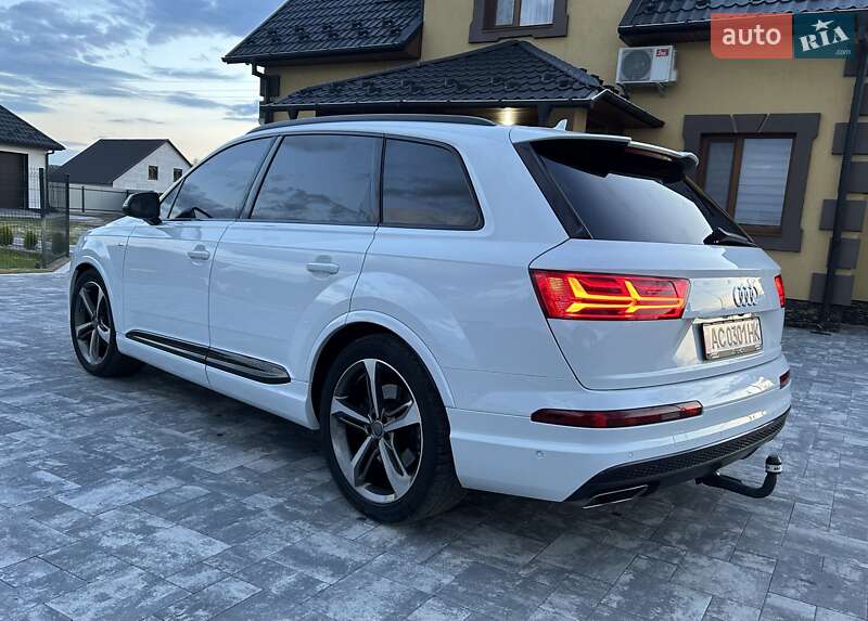 Внедорожник / Кроссовер Audi Q7 2016 в Луцке фото 4 Внедорожник / Кроссовер Audi Q7 2016 в Луцке