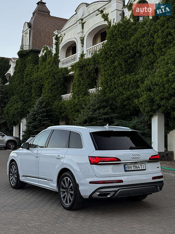 Позашляховик / Кросовер Audi Q7 2021 в Одесі