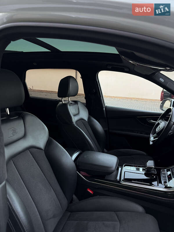 Позашляховик / Кросовер Audi Q7 2021 в Одесі