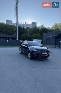 Внедорожник / Кроссовер Audi Q7 2012 в 