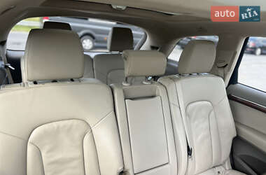 Позашляховик / Кросовер Audi Q7 2015 в 